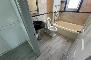73-32 53rd Rd, Maspeth, NY 11378 - Photo 16