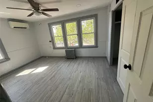 73-32 53rd Rd, Maspeth, NY 11378 - Photo 10