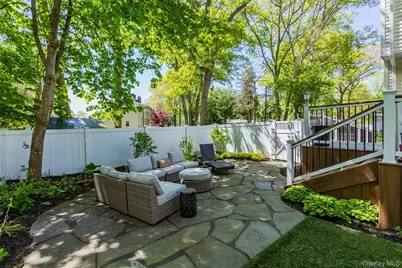 8 Loretta Court, Coram, NY 11727 - Photo 26