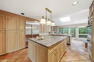 120 Dartmouth Rd, Massapequa, NY 11758 - Photo 14