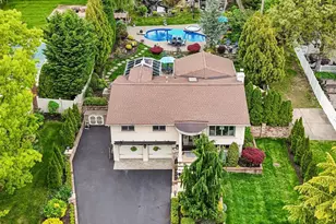 106 Morewood Dr, Smithtown, NY 11787 - Photo 40