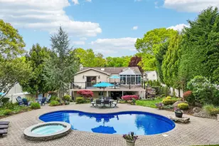 106 Morewood Dr, Smithtown, NY 11787 - Photo 2