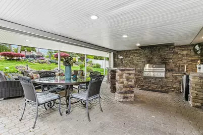 106 Morewood Drive, Smithtown, NY 11787 - Photo 26