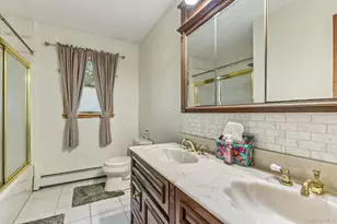 1374 Saxon Ave, Bay Shore, NY 11706 - Photo 18