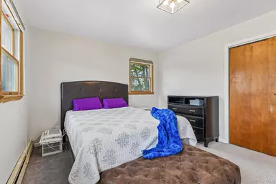 1374 Saxon Avenue, Bay Shore, NY 11706 - Photo 14