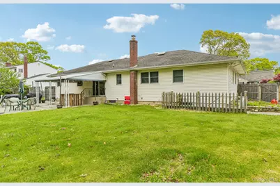 1374 Saxon Avenue, Bay Shore, NY 11706 - Photo 26