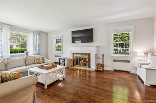 17 Kensington Rd, Garden City, NY 11530 - Photo 8