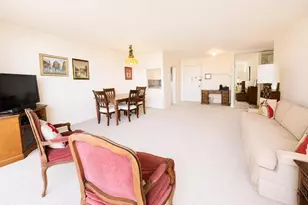 269-10 Grand Central Pkwy, Floral Park, NY 11005 - Photo 18
