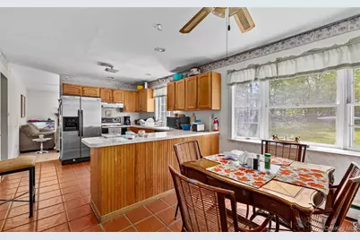 62 W Bartlett Road, Middle Island, NY 11953 - Photo 8