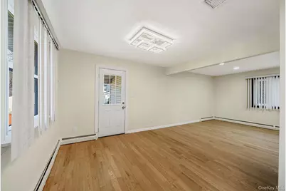 45 Roslyn Road, Roslyn Heights, NY 11577 - Photo 8