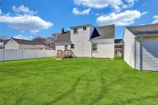 46 Rockledge Dr, Shirley, NY 11967 - Photo 24