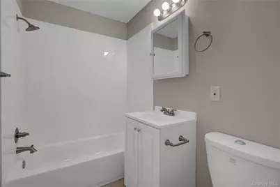 46 Rockledge Drive, Shirley, NY 11967 - Photo 14