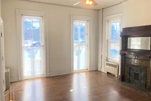 24 Vassar St, Poughkeepsie, NY 12601 - Photo 2