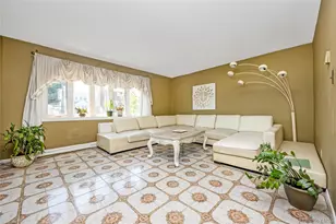 126-09 5th Ave, College Point, NY 11356 - Photo 20