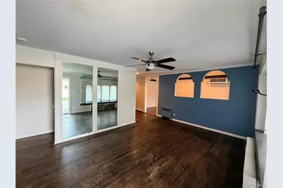 304 27th Street, Lindenhurst, NY 11757 - Photo 4