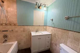 304 27th St, Lindenhurst, NY 11757 - Photo 14