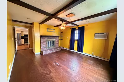 304 27th Street, Lindenhurst, NY 11757 - Photo 10