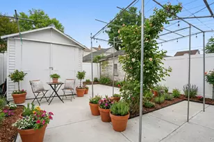 90-23 207th St, Queens Village, NY 11428 - Photo 16