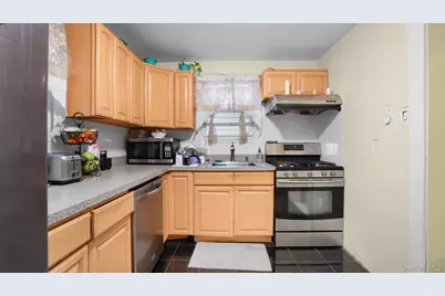 9023 207th Street, Queens Village, NY 11428 - Photo 8