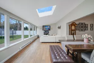19 Ascot Pl, Coram, NY 11727 - Photo 20