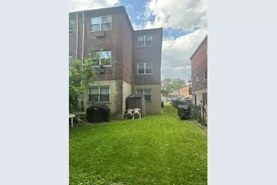 914 E 211th Street, Bronx, NY 10469 - Photo 6