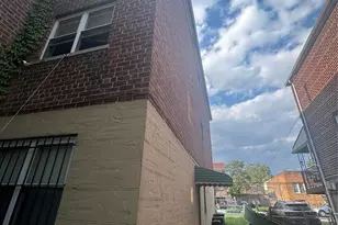 914 E 211th St, Bronx, NY 10469 - Photo 4
