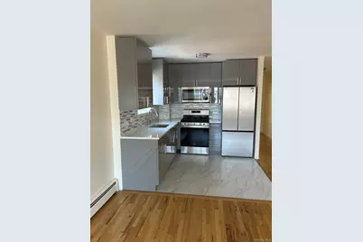 914 E 211th Street, Bronx, NY 10469 - Photo 20