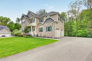 107 Debra Ln, New Windsor, NY 12553 - Photo 4