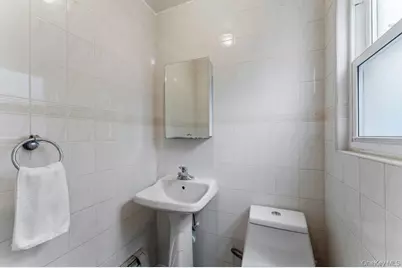 99 Norwood Avenue, Malverne, NY 11565 - Photo 22