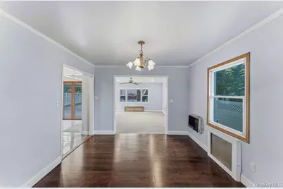 99 Norwood Avenue, Malverne, NY 11565 - Photo 14
