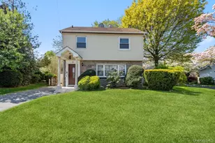 99 Norwood Ave, Malverne, NY 11565 - Photo 2
