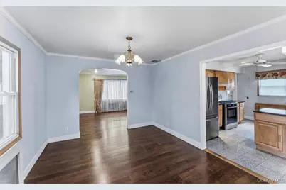 99 Norwood Avenue, Malverne, NY 11565 - Photo 4