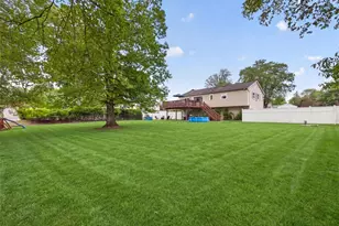 584 Babbling Brook Ln, Valley Cottage, NY 10989 - Photo 46