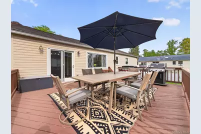584 Babbling Brook Lane, Valley Cottage, NY 10989 - Photo 36