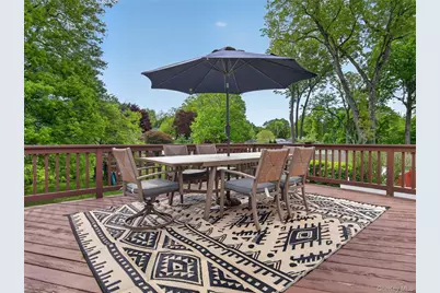 584 Babbling Brook Lane, Valley Cottage, NY 10989 - Photo 34