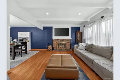 584 Babbling Brook Lane, Valley Cottage, NY 10989 - Photo 8