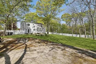 10 Todd Ct, Port Jefferson, NY 11776 - Photo 4