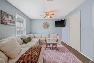 21 Audrey Ave, Plainview, NY 11803 - Photo 16