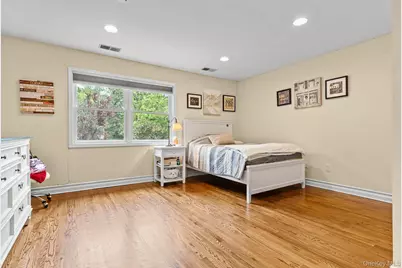 8 Drake Lane, White Plains, NY 10607 - Photo 36