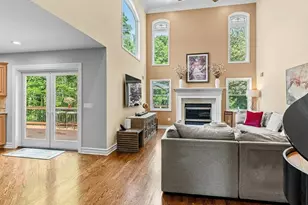 8 Drake Ln, White Plains, NY 10607 - Photo 14