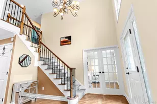 8 Drake Ln, White Plains, NY 10607 - Photo 6