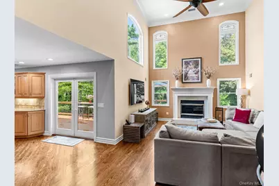 8 Drake Lane, White Plains, NY 10607 - Photo 10