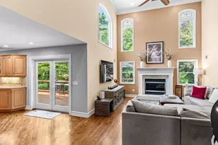 8 Drake Ln, White Plains, NY 10607 - Photo 10