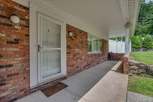 7 Shaw Ln, Irvington, NY 10533 - Photo 2