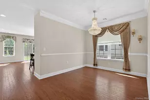 28 Cyprus Dr, Middletown, NY 10940 - Photo 8