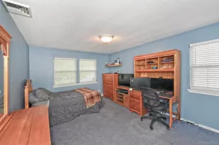 79 6th Ave, Holtsville, NY 11742 - Photo 16