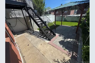 2742 Tenbroeck Avenue, Bronx, NY 10469 - Photo 12