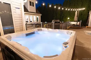 48 Westwood Dr, Shirley, NY 11967 - Photo 10