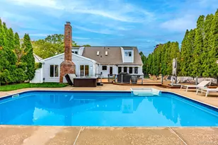 48 Westwood Dr, Shirley, NY 11967 - Photo 2