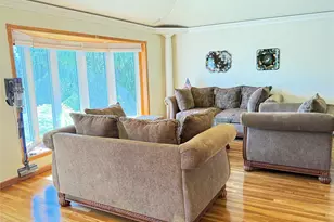 14 Millpond, Jericho, NY 11753 - Photo 4